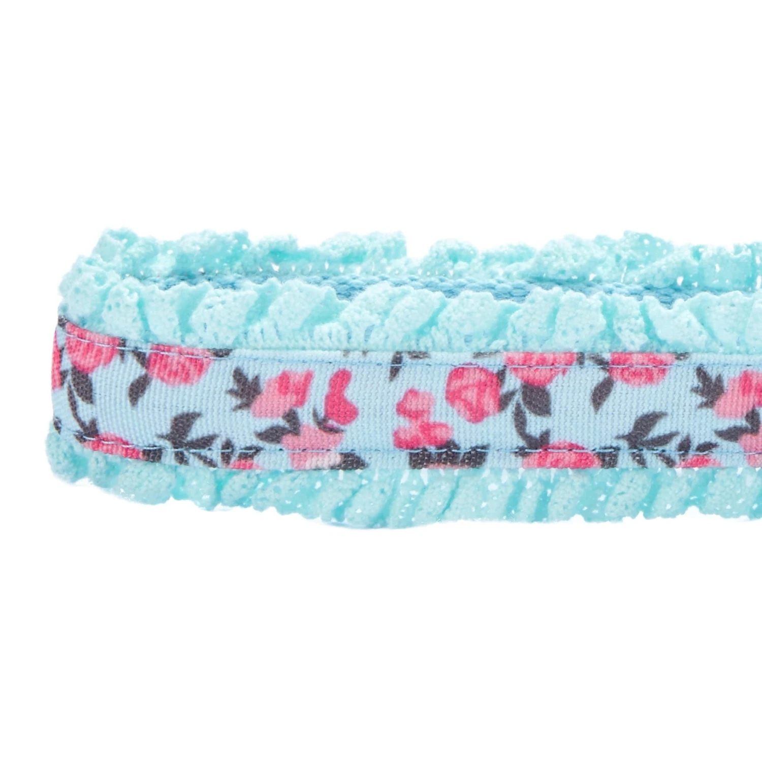 Made Well Floral Leash With Elegant Lace Trim For Dogs 5 Made Well Floral Leash With Elegant Lace Trim For Dogs - Image 5