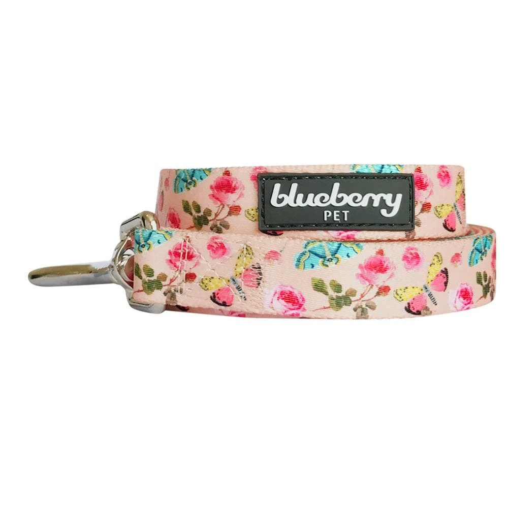 Spring Scent Inspired Floral Dog Leash For Stylish Walks 2 Spring Scent Inspired Floral Dog Leash For Stylish Walks - Image 2